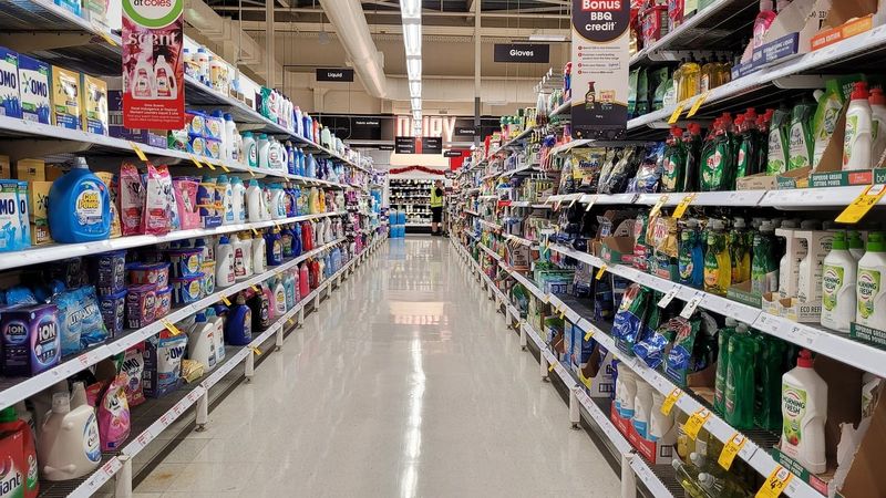 Programul supermarketurilor de Crăciun 2024 și Anul Nou 2025: Lidl, Kaufland, Penny, Auchan, Mega Image și Carrefour.