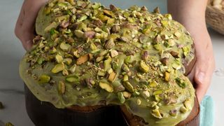 C&acirc;t costă un cozonac Dubai pentru masa de Crăciun: "Oamenii sunt extraordinar de mulțumiți"