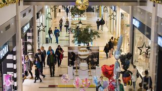 Programul mall-urilor de Crăciun 2024 și Anul Nou 2025: AFI Cotroceni, Mall Băneasa, Promenada, Plaza Rom&acirc;nia, București Mall și Sun Plaza!