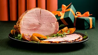 Cum recunoști carnea veche c&acirc;nd faci cumpărături pentru masa de Crăciun