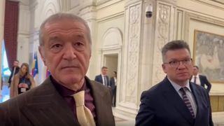 VIDEO Circ și spectacol &icirc;n prima zi a noului Parlament. S-a lăsat cu amenințări,&nbsp;scandal și colinde: &bdquo;Sper să fie un nou &icirc;nceput&rdquo;