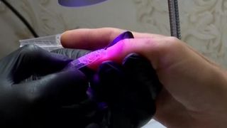 VIDEO Idei de manichiură crăciunistică. Cum să îți faci unghiile de sărbători