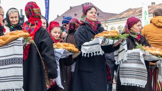 Colinde de Anul Nou: Sorcova și Plugușorul