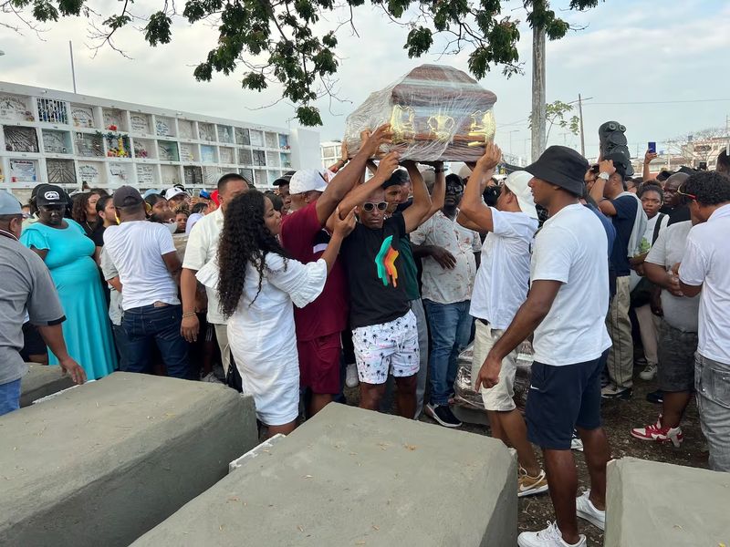 Disperare în comunitatea săracă din Ecuador