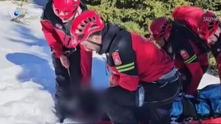 VIDEO Aproape 100 de turiști, rătăciți sau răniți &icirc;n munți