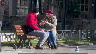 VIDEO "Primăvara&rdquo; devine ba toamnă, ba iarnă