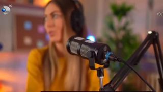 VIDEO „Îmi place să ascult experiențele altora”. Urmărim tot mai multe podcasturi