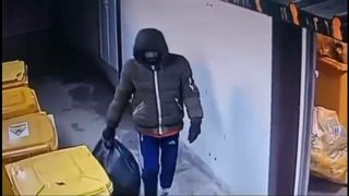 Cine este bărbatul care a furat trei picioare de om de la Spitalul Cantacuzino 