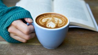 Cele mai frumoase urări zilnice pentru 2025: Mesaje pentru luni, marți, miercuri, joi, vineri, s&acirc;mbătă și duminică