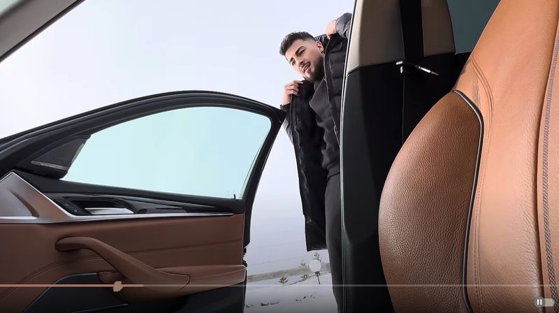 Ce mașină își cumpără Patrick din marele premiu de la "Casa Iubirii". 