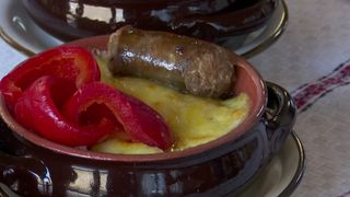 VIDEO &bdquo;Aducem mai aproape de oaspeții noștri un produs curat&rdquo;. &bdquo;Mini mall tradițional&rdquo;, ideea care salvează fermierii