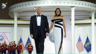 VIDEO Imagini de la balul inaugural de la Washington! Melania Trump, apariție plină de rafinament