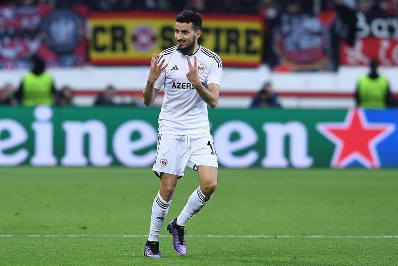 Unul dintre cei mai periculoși jucători ai lui Qarabag este Abdellah Zoubir, mijlocaș ofensiv și extremă, care a evoluat în Liga 1 din România în sezonul 2015-2016, la Petrolul Ploiești