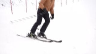 VIDEO Zăpada artificială salvează sezonul de schi