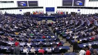 VIDEO Europarlamentarii nu mai pot chiuli. Ce nouă regulă a fost impusă