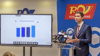 VIDEO Poșta Română face concedieri, dar nu se atinge de cei 10.000 de poștași. "Vrem să ne întărim prezența pe teren", spune directorul general al companiei