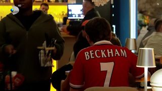 VIDEO „Românii sunt de o ospitalitate fantastică”. Suporterii britanici, dezmăț în București