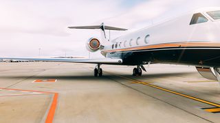 "Voi nu știți ce am făcut eu, toată lumea capul jos. Aterizare de urgență pe aeroportul Otopeni, la scurt timp de la decolare. Un pasager țipa și amenința