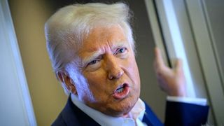 VIDEO „Este vorba despre foarte mulți bani care vin în Statele Unite”. Trump a pornit războiul economic