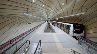 Metroul circulă cu &icirc;nt&acirc;rziere. Explicația Metrorex: Mecanicii sunt &icirc;n concediu medical