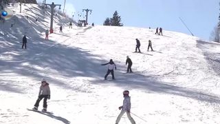 VIDEO Rețeta unei zile perfecte: zăpadă și mult soare