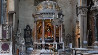 Moaștele Sfintei Împărătese Elena, mama Sfântului Împărat Constantin cel Mare