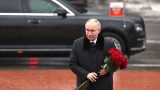 Rusia jubilează după discuția telefonică dintre Trump și Putin. "Să curgă șampania!"