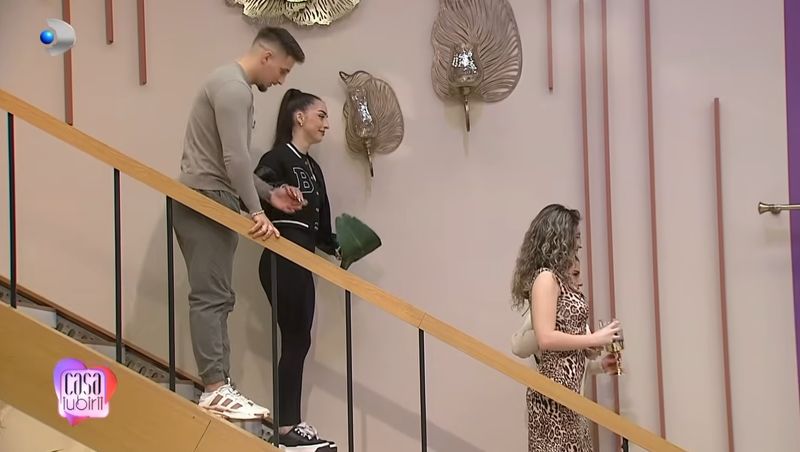 Scena cununiei între Laura și Sorin