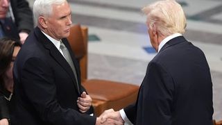 VIDEO Donald Trump, criticat de unii republicani după ce l-a acuzat pe Zelenski că e dictator. Nici fostul vicepreședinte al liderului american nu e de acord cu el: &bdquo;Nu Ucraina a &icirc;nceput acest război&rdquo;