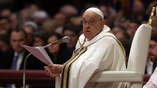 VIDEO Cum se simte Papa Francisc. Vaticanul a făcut anunțul după ce Suveranul Pontif a fost internat din cauza pneumoniei