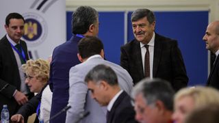 Toni Greblă, șeful AEP, ar putea fi revocat azi de Parlament. 