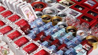 Cum se oferă Mărțișorul în Maramureș? Obiceiul care aduce sănătate pe tot parcursul anului