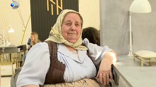 VIDEO Cea mai vestită bunicuță, răsfăț suprem la salon