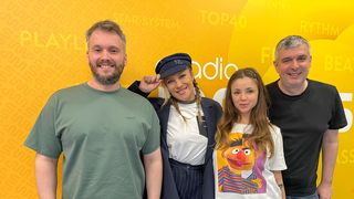 Lora, dezvăluiri emoţionante la “Brigada devreme”, matinalul de la Radio Impuls. "Trebuia să îl sun, mi-a dat numărul de telefon..."