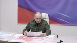 VIDEO Lovitură grea primită de ucraineni pe frontul din Kursk. Vladimir Putin marchează momentul printr-o vizită neașteptată pe teren