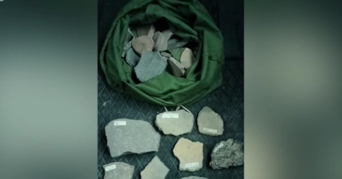 VIDEO Vestigii dacice, vândute cu 5 lei la talcioc, în Iași - Stirile ...