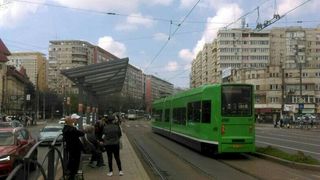 VIDEO Criza carburanților scumpește transportul &icirc;n comun din Rom&acirc;nia 