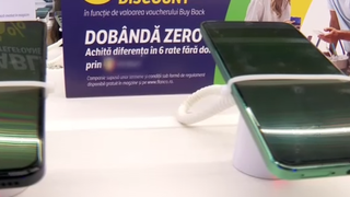 VIDEO Românii cumpără tot mai des pe datorie