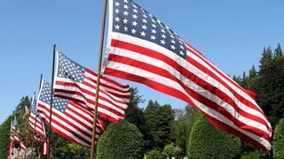 Ce decizii și măsuri ar putea lua Uniunea Europenă pentru a contracara taxele impuse de Donald Trump. Economistul Aurelian Dochia explică: "&Icirc;și păstrează &icirc;n rezervă amenințările ca să vadă dacă nu cumva le poate folosi pentru a obține anumite scutiri de t