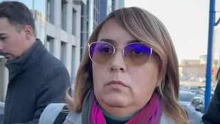 VIDEO Laura Crișan, arestată preventiv. Femeia acuzată că și-a asasinat tatăl ratează luna de miere după decizia magistraților