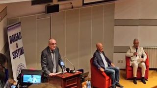 Ziua Națională a Transplantului și povestea primului român cu ficat nou: „Transplantul mi-a salvat nu doar trupul, ci și sufletul”. A fost operat în anul 2000 de Irinel Popescu,  părintele transplantului hepatic din România