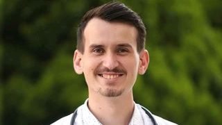 VIDEO El este medicul rezident care s-a stins la doar 28 de ani. Emanuel a fost găsit fără suflare chiar de Florii: „Un om atât de blând, frumos și mereu cu zâmbetul pe buze”