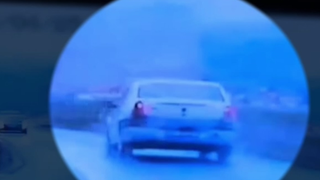 VIDEO Tânără fără permis, cursă cu mașina furată. "Șoferița" din Brașov a fost arestată