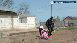 VIDEO 6 frățiori și-au pierdut mama în urmă cu o lună, răpusă de o boală nemiloasă. Micuții au o singură dorință înainte de Paște: "Să fim fericiți"