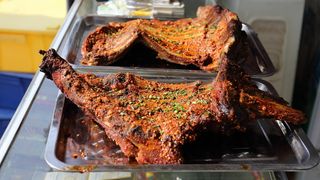 Rețete din Maramureș: miel umplut la cuptor