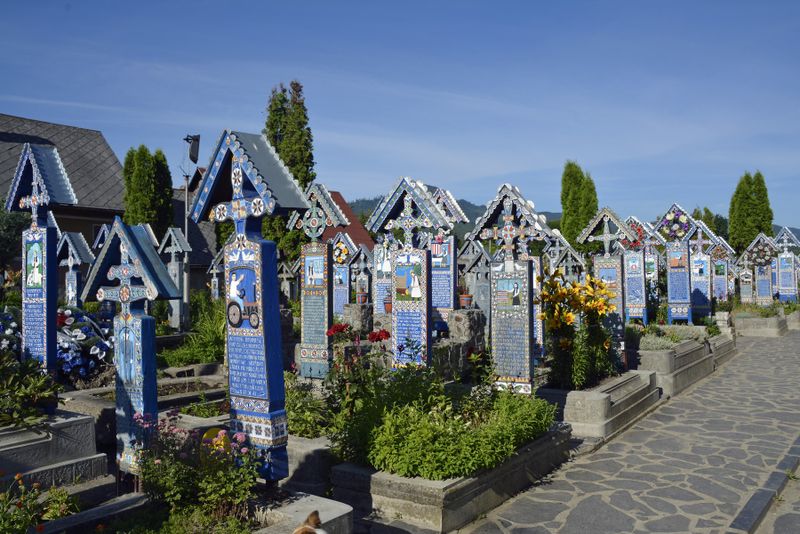 Cimitirul Vesel de la Săpânța - Maramureș