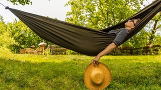 VIDEO Temperaturile de vară i-au scos pe români din case