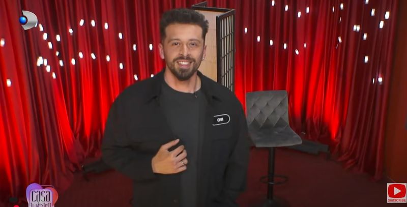 Veronica a fost prima concurenta chemata în camera rosie de Ovidiu