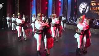 VIDEO Folclorul românesc cucerește inimi