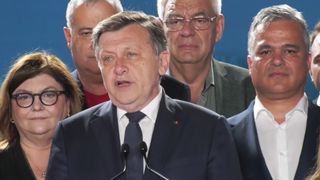 Crin Antonescu, primele declarații după afișarea rezultatelor parțiale de la Exit Poll-uri: "Așteptăm să numărăm fiecare vot"